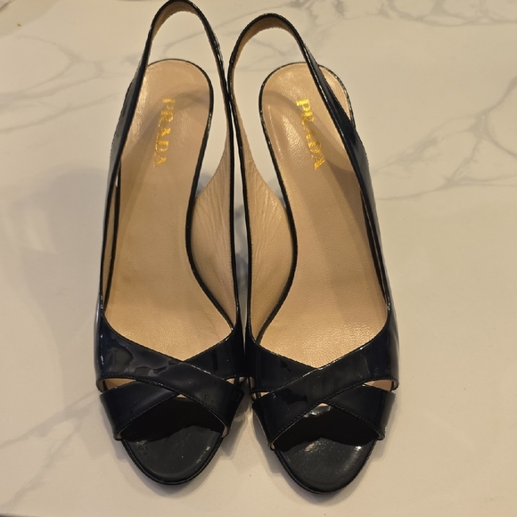 Prada Elegant Black Patent Leather Slingback Heels EUC Size 39.5 (US Size 9) #20 - Picture 1 of 10